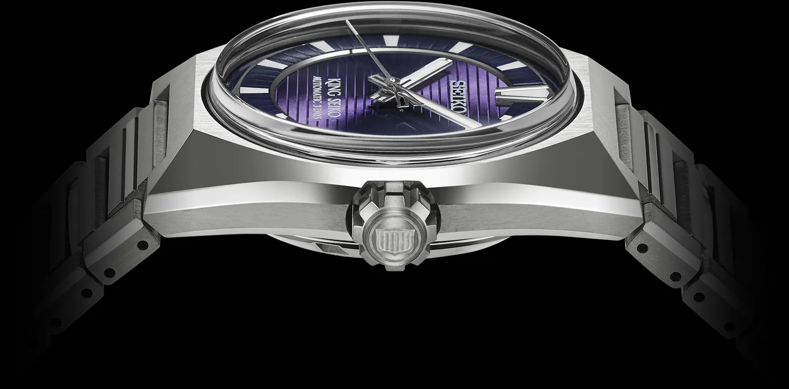 Photo of VANAC titanium side