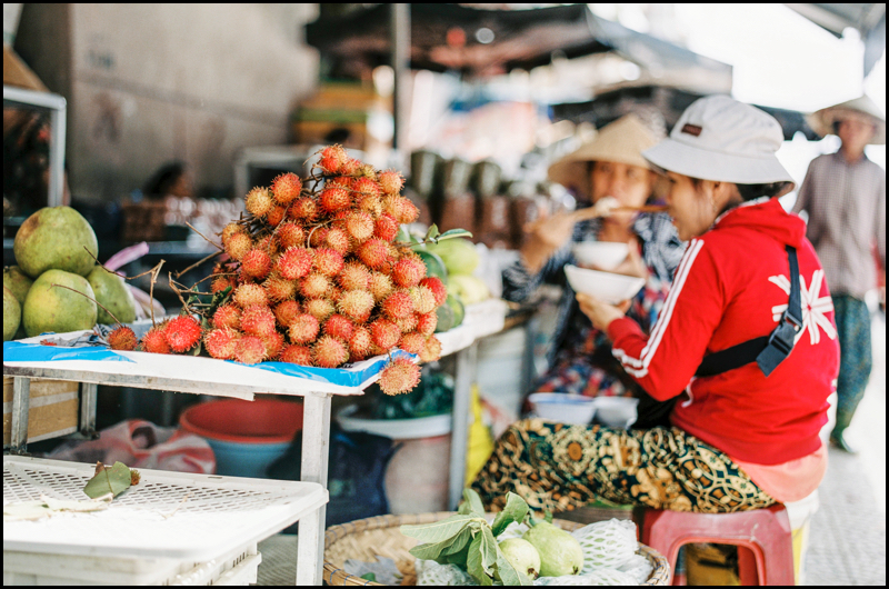 Around Hản Market