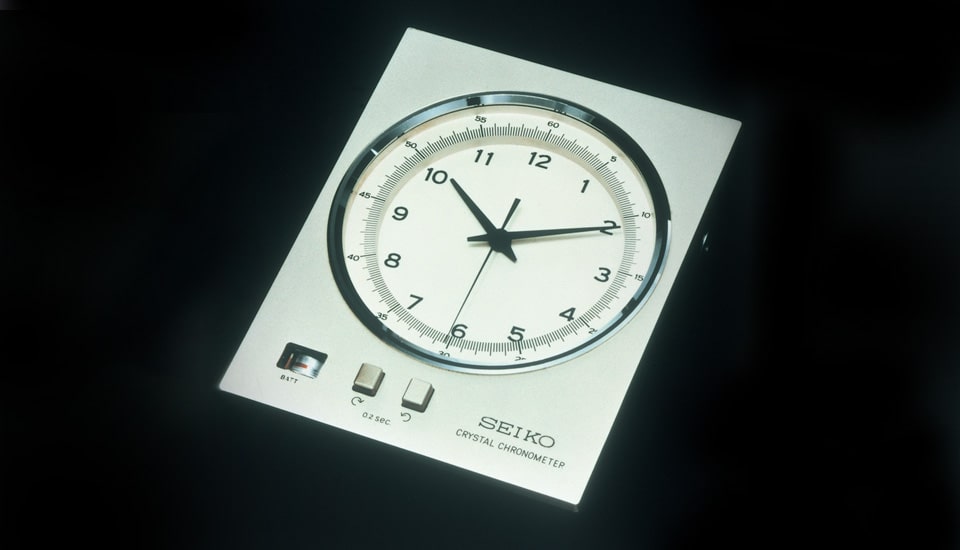 卓上型クォーツ時計、セイコー クリスタルクロノメーター発売。