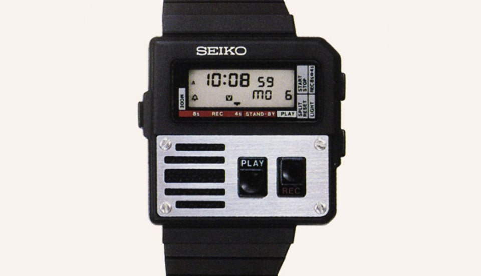 世界初の録音再生機能付き腕時計「ボイスノート」発売。