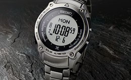 セイコー プロスペックス>登山用ソーラーデジタルウオッチ