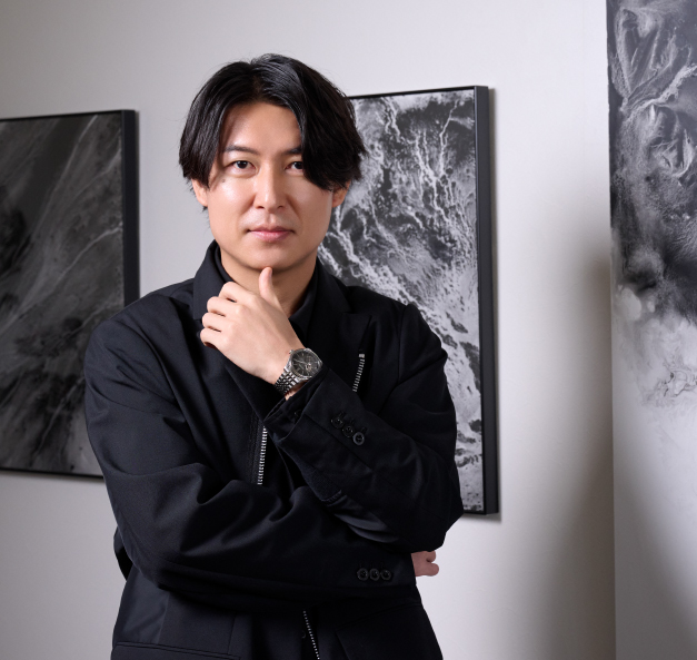 郷祥さん 書道家・現代アーティスト