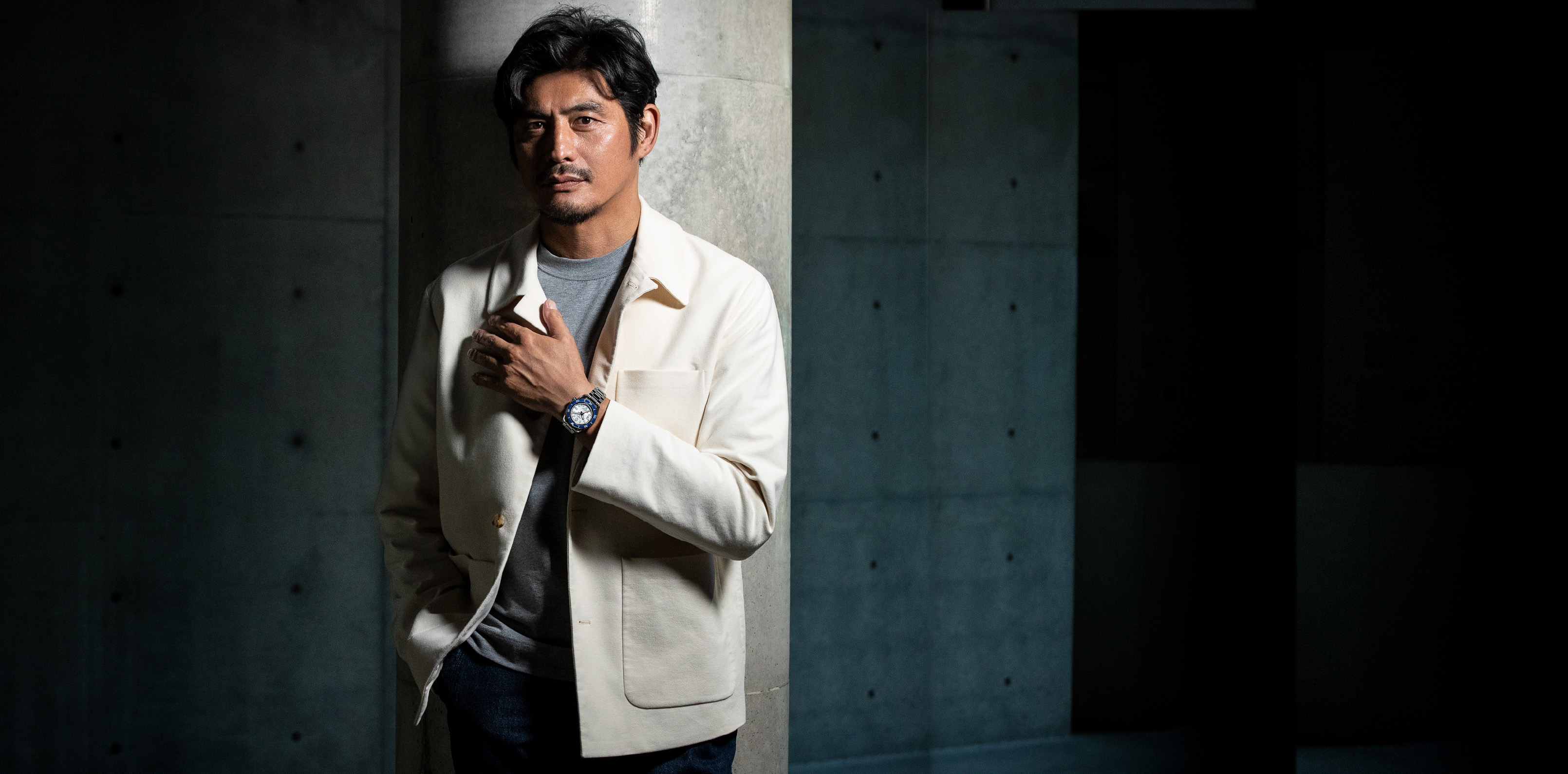 写真：坂口憲二