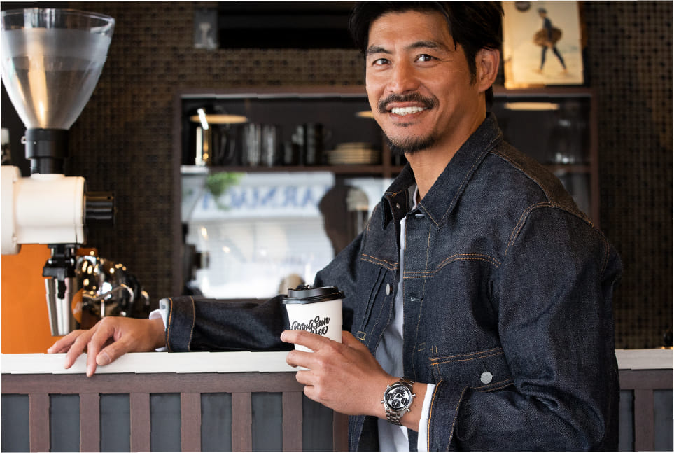 コーヒー店拡大と俳優復活