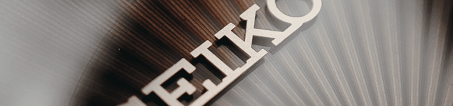 Detalhe de mostrador de um relógio Seiko Presage: descubra a marca e o mundo Seiko.