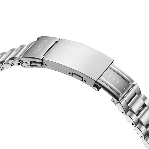 Detalhe do fecho da bracelete do relógio de mergulho Seiko Prospex HBC002J1.