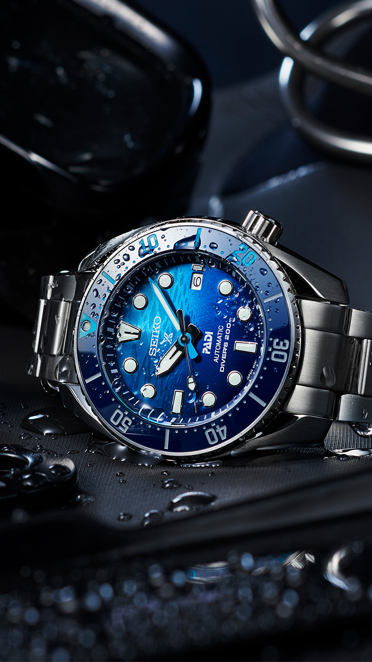 Relógio de mergulho Seiko x PADI The Great Blue SPB375J1.