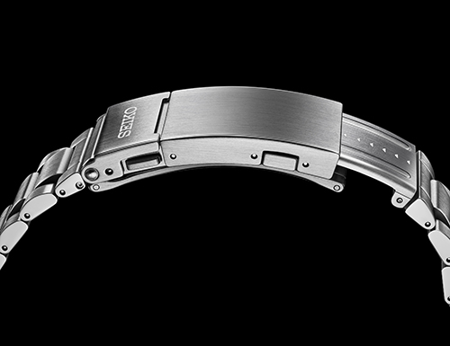 Fecho com micro-ajuste da bracelete do relógio Seiko Prospex Save the Ocean SPB545J1.