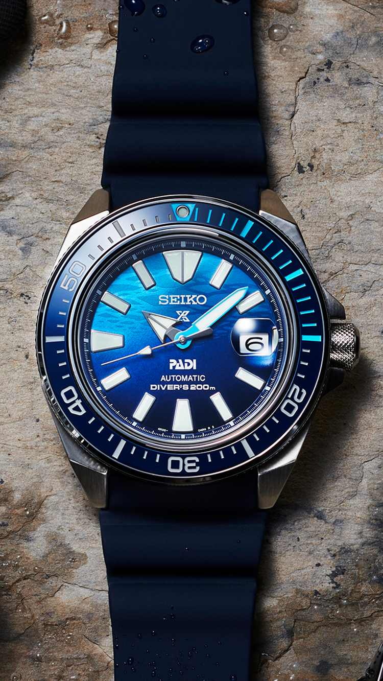 Relógio de mergulho PADI The Great Blue na versão Samurai (SRPJ93K1).
