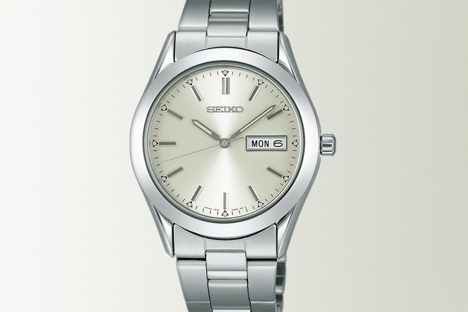Photo of mens_quartz_right