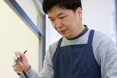 Photo of Kiln Team Leader Toshiaki Kawaguchi
