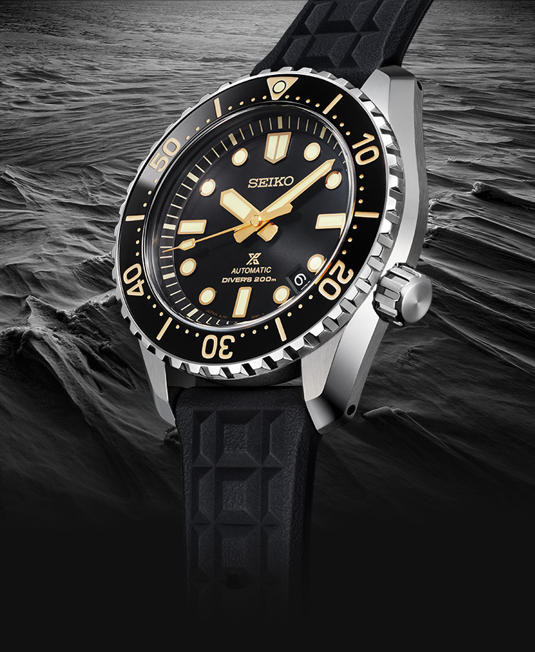 Seiko Prospex SRPC93 'Save The Ocean' Samurai Dive Watch Review |  aBlogtoWatch